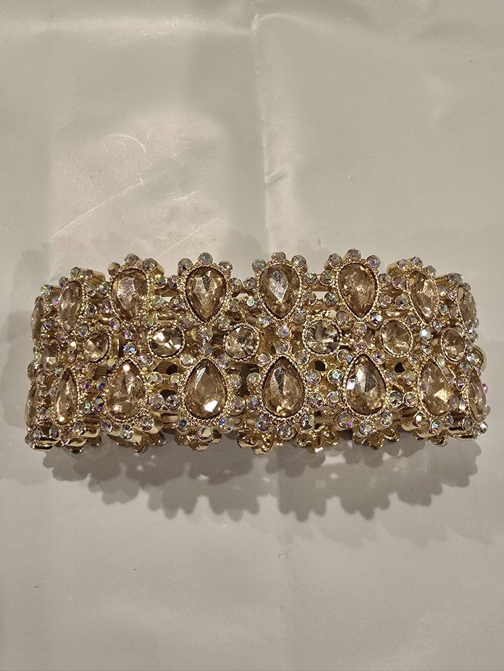 Monet Gold Tone sparkly Stretch Bracelet With Tear Drop Shaped Jewels - Picture 4 of 7